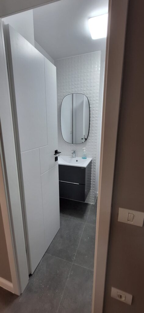 Preturi manopera renovare baie 2024 | Firmă Renovări Interioare Apartamente | Amenajări Interioare București | Zugrăveli Interioare