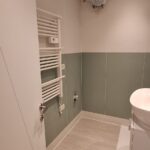 Renovare-baie-de-apartament-cu-2-camere-preturi-2024